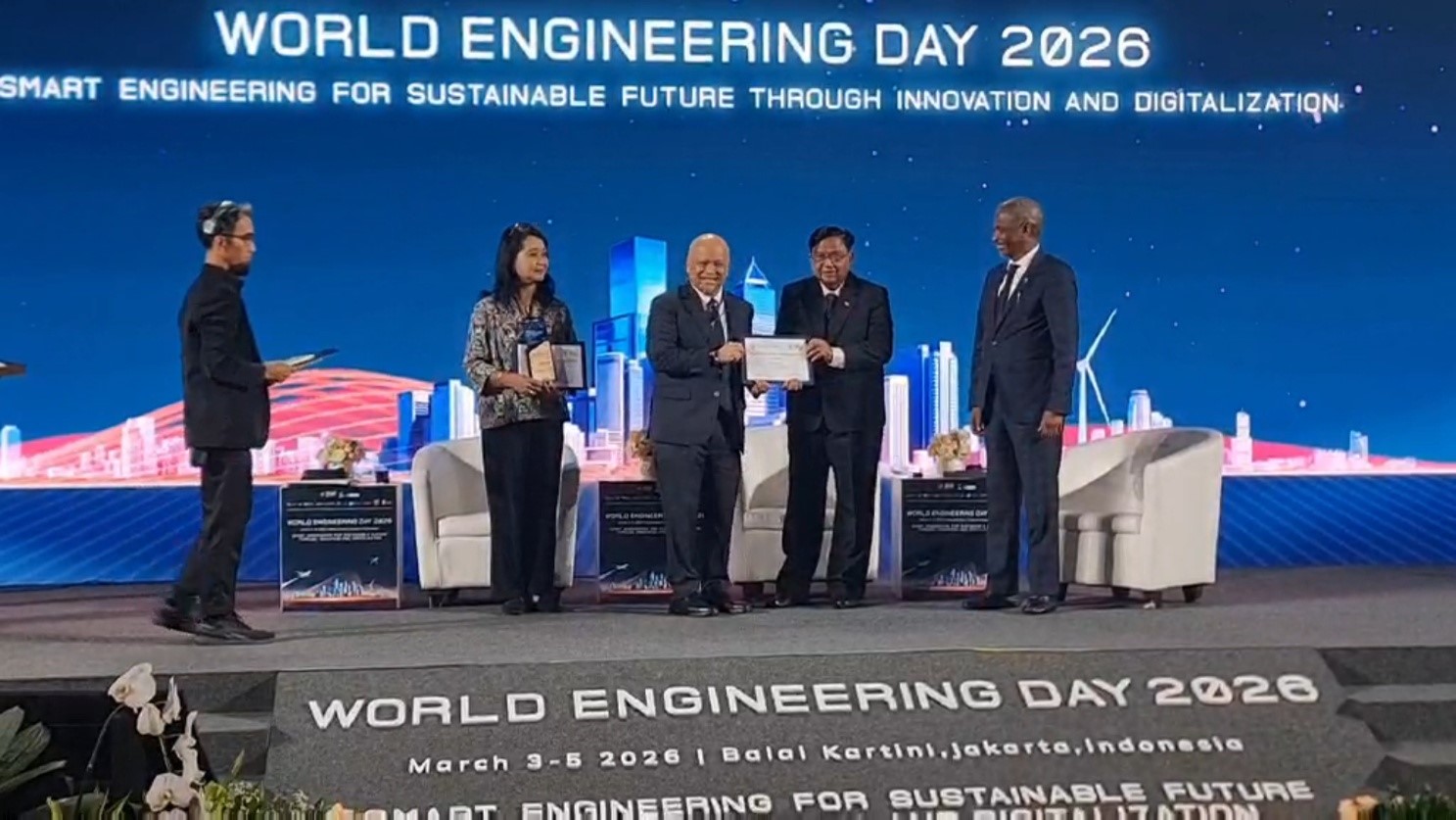 highlight header image